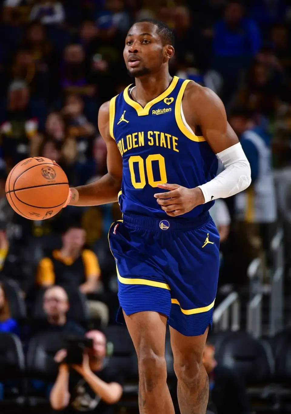 米兰体育中国官网-赛地聚焦：NBA常规赛赛后热度飙升，费耶诺德止住颓势，悬念犹存，赛季目标并未改变的简单介绍-米兰体育中国官网